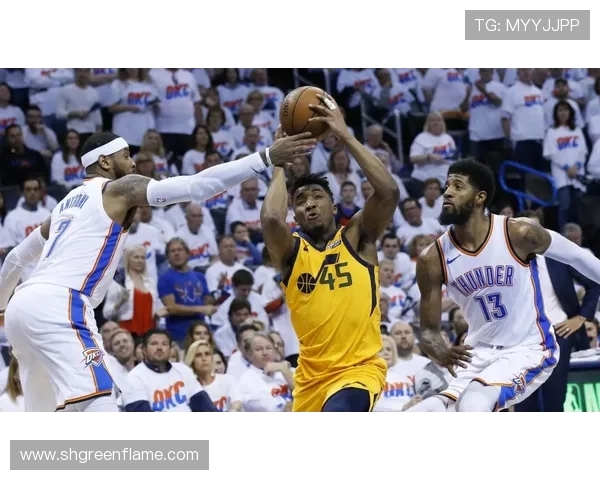 爵士队与骑士队精彩对决直播间全程回放与实时评论分享