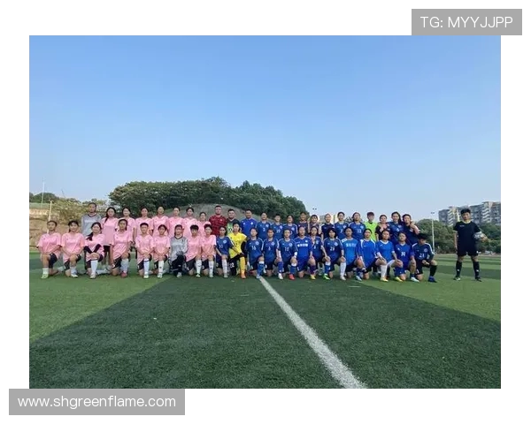 重庆足球队荣登足球灵活性排行榜第十名展现出色竞技水平与团队配合能力