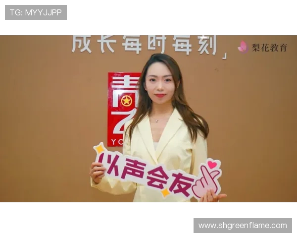 杨静专访：从职业选手到游戏解说的英雄联盟成长之路回顾